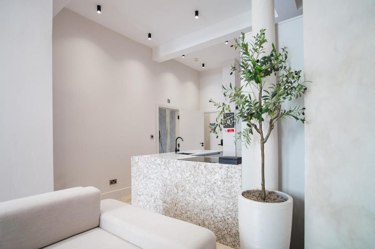 Japandi By The Heim Residences Manchester Exterior foto